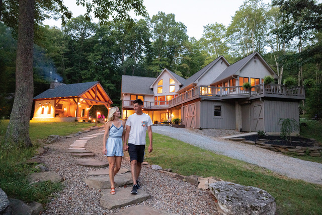 Cherry Ridge Retreat – Hocking Hills Luxury Cabins